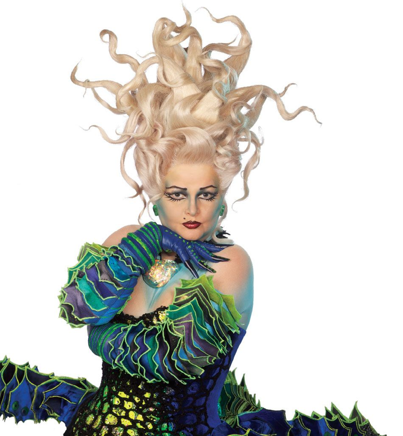 Illustration for article titled HOLIDAY SUBMERGED : A HOLIDAY LOOKBOOK